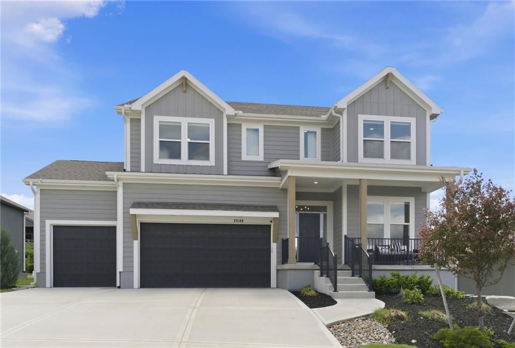 25189 W 141st Terrace, Olathe, KS 66061