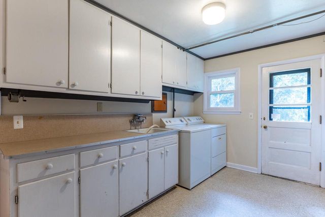 25 Hiawatha Circle, Madison, WI 53711