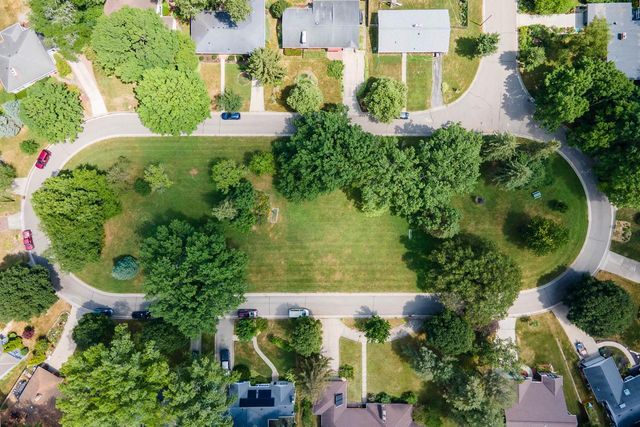 25 Hiawatha Circle, Madison, WI 53711