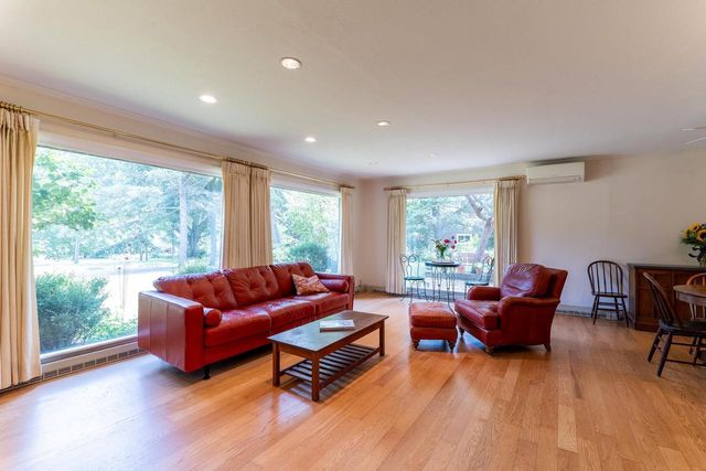 25 Hiawatha Circle, Madison, WI 53711