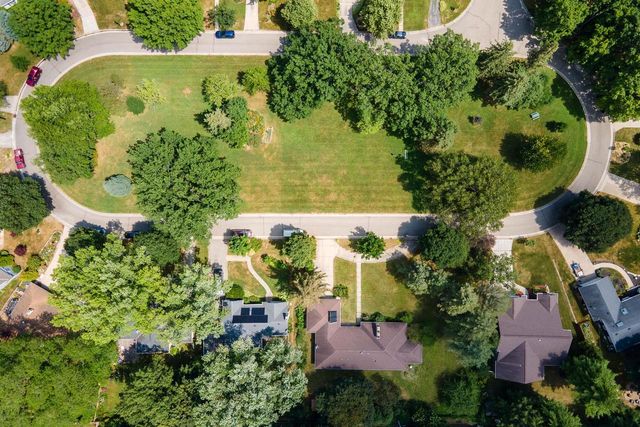 25 Hiawatha Circle, Madison, WI 53711