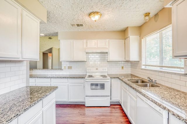 15706 Tammany Lane, Houston, TX 77082