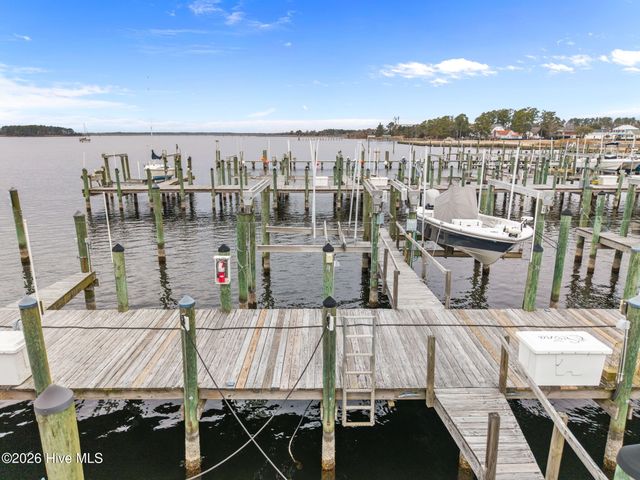 1308 Day Beacon Drive 8, Belhaven, NC 27810