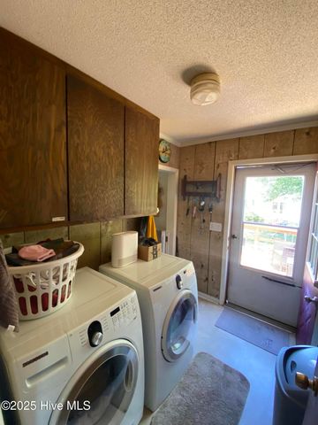 310 NE 58th Street, Oak Island, NC 28465