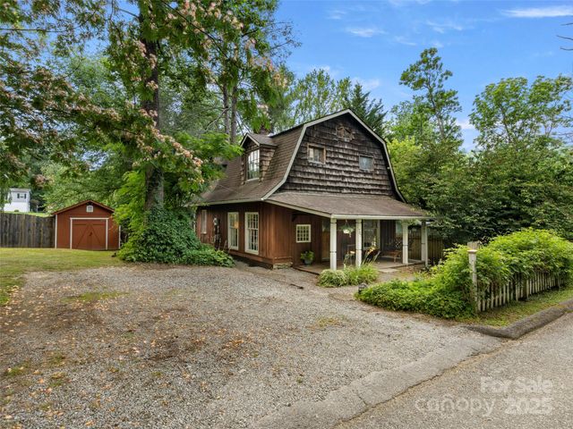 707 Miami Terrace, Hendersonville, NC 28791