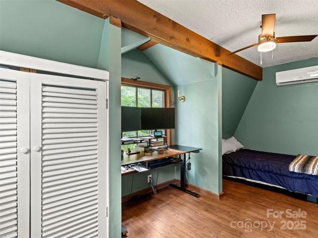 707 Miami Terrace, Hendersonville, NC 28791