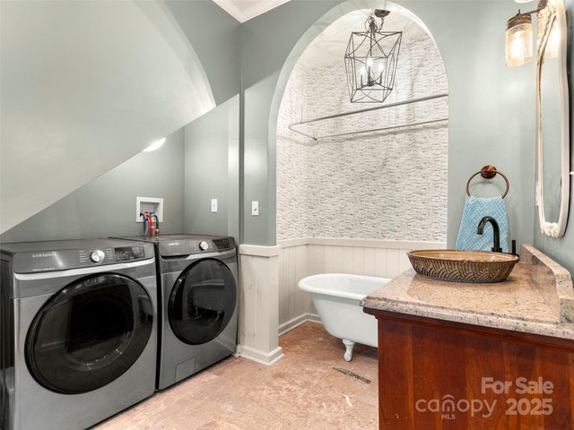 707 Miami Terrace, Hendersonville, NC 28791