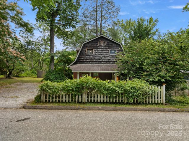 707 Miami Terrace, Hendersonville, NC 28791