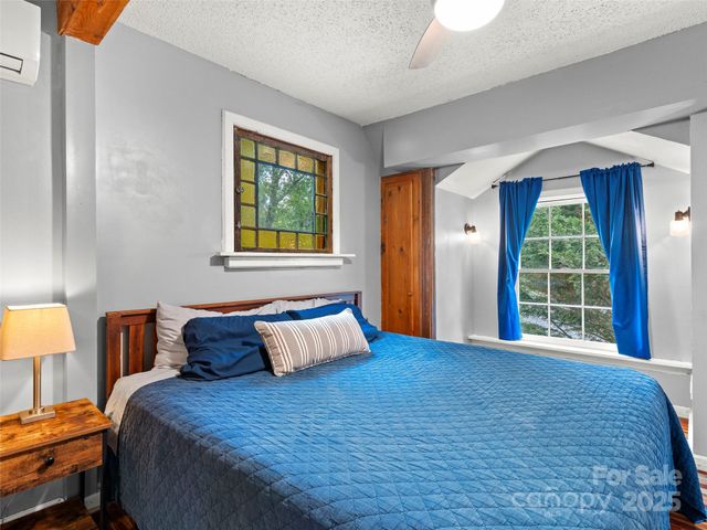 707 Miami Terrace, Hendersonville, NC 28791
