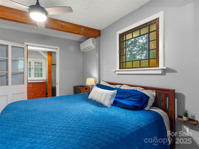 707 Miami Terrace, Hendersonville, NC 28791