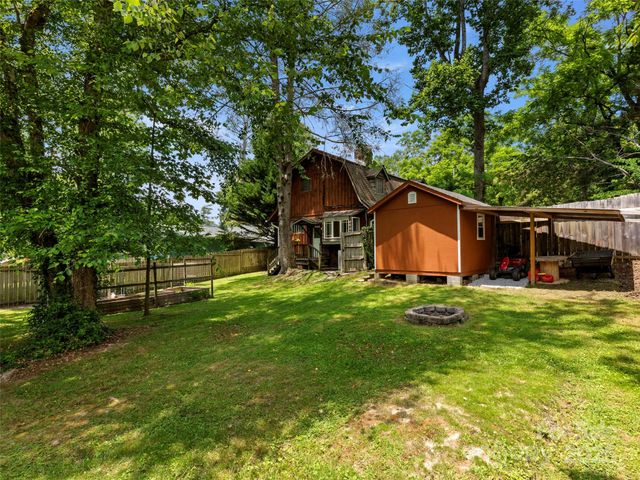 707 Miami Terrace, Hendersonville, NC 28791