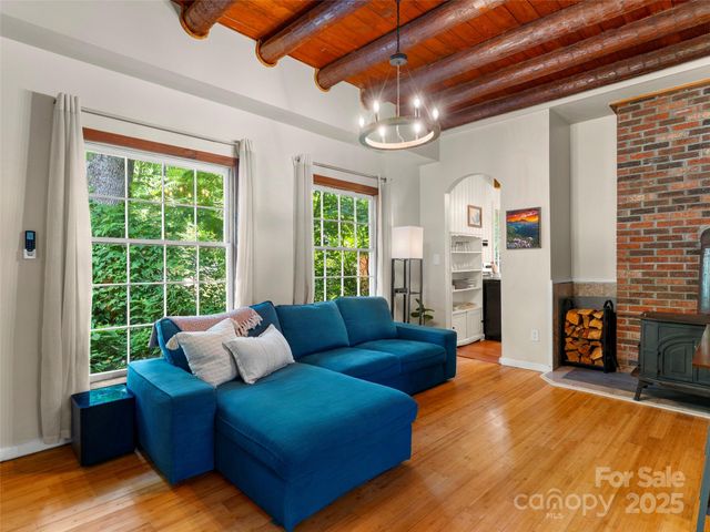 707 Miami Terrace, Hendersonville, NC 28791