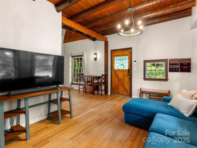 707 Miami Terrace, Hendersonville, NC 28791