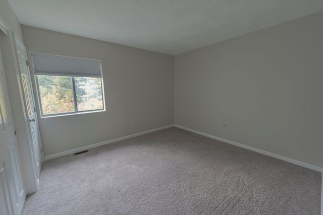 100 Merrimack Ave 53, Dracut, MA 01826