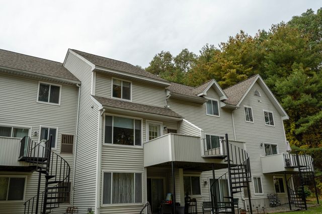 100 Merrimack Ave 53, Dracut, MA 01826