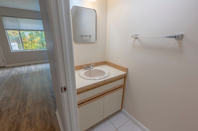 100 Merrimack Ave 53, Dracut, MA 01826