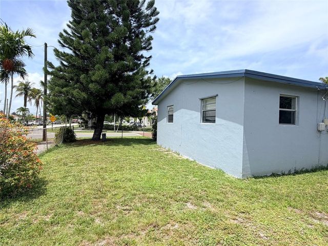 1106 NW 2nd Street, Dania Beach, FL 33004