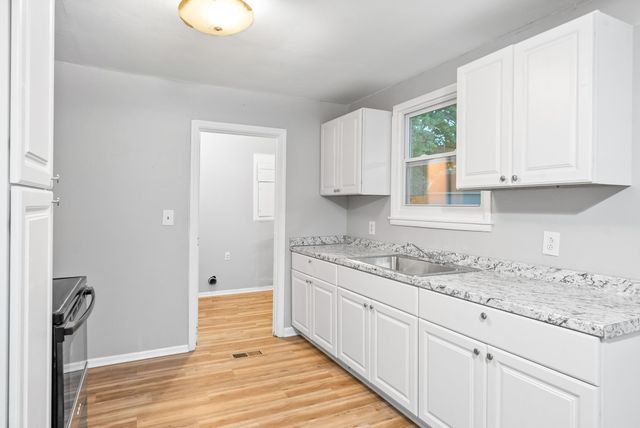 108 Charlemagne Blvd, Clarksville, TN 37042
