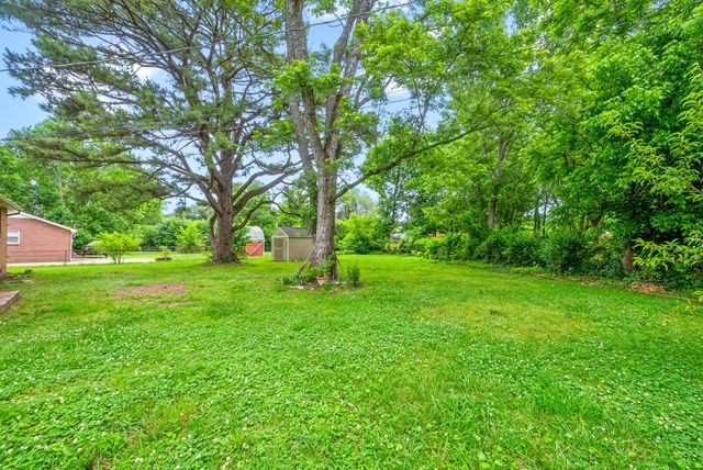 108 Charlemagne Blvd, Clarksville, TN 37042