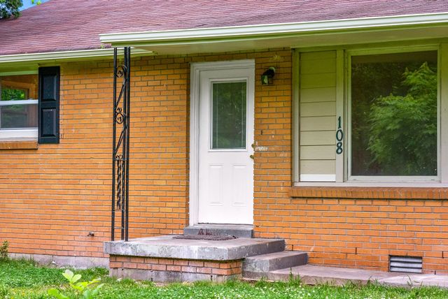 108 Charlemagne Blvd, Clarksville, TN 37042