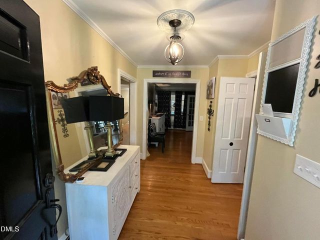 523 Wildwood Lane, Burlington, NC 27215