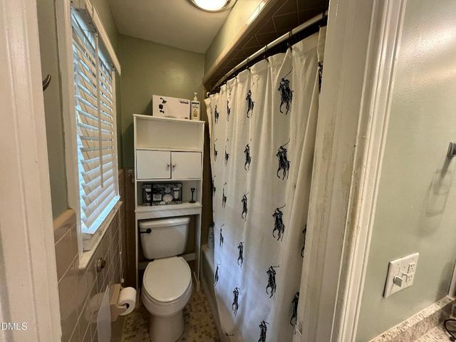 523 Wildwood Lane, Burlington, NC 27215