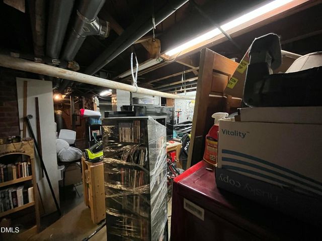 523 Wildwood Lane, Burlington, NC 27215