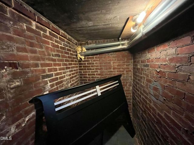 523 Wildwood Lane, Burlington, NC 27215