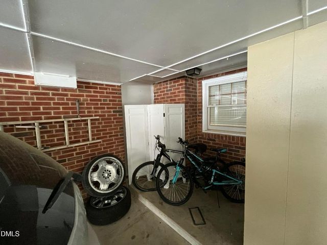 523 Wildwood Lane, Burlington, NC 27215