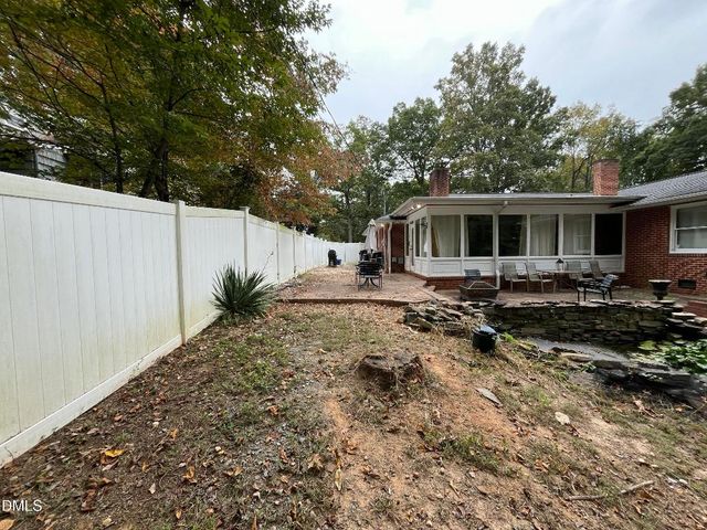 523 Wildwood Lane, Burlington, NC 27215