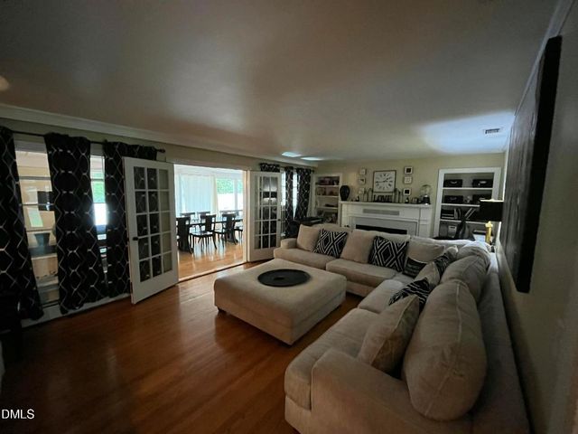 523 Wildwood Lane, Burlington, NC 27215