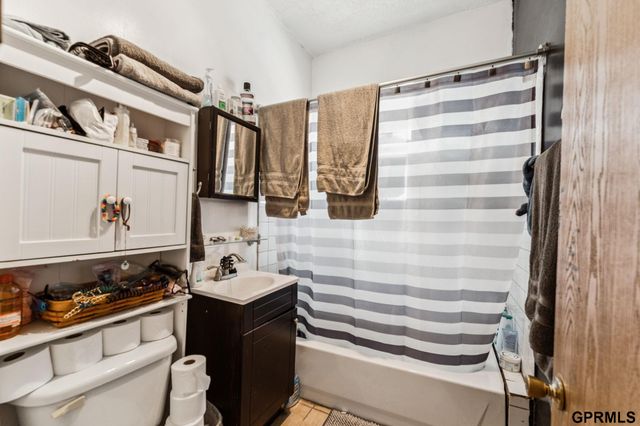 2315 Kansas Avenue, Omaha, NE 68110