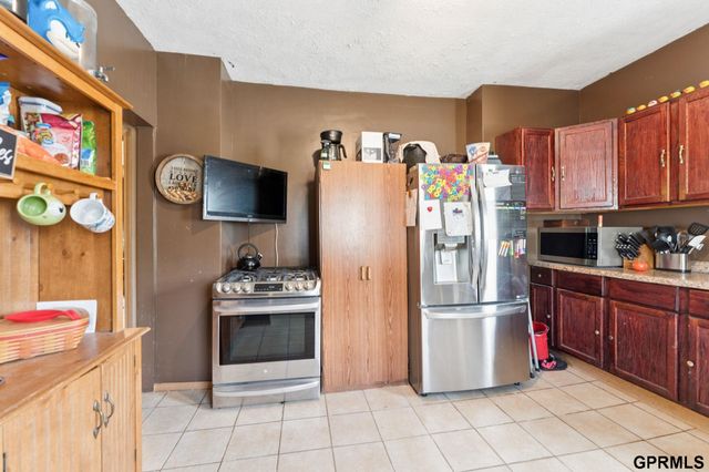 2315 Kansas Avenue, Omaha, NE 68110