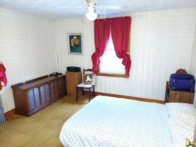 11 Raymond Rd, Stoneham, MA 02180