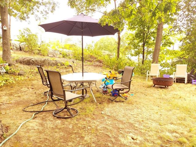 11 Raymond Rd, Stoneham, MA 02180