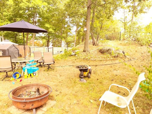 11 Raymond Rd, Stoneham, MA 02180
