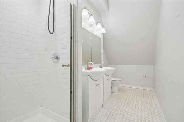 2909 N Ridgeway Avenue 2, Chicago, IL 60618