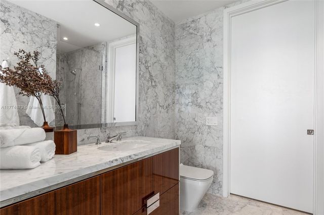 15701 Collins Ave 1004, Sunny Isles Beach, FL 33160