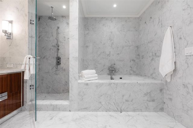 15701 Collins Ave 1004, Sunny Isles Beach, FL 33160