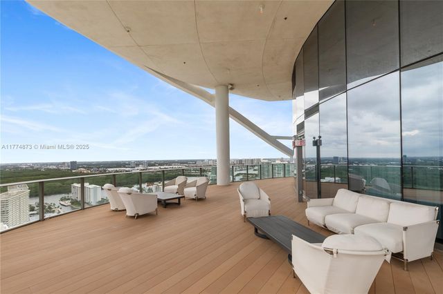 15701 Collins Ave 1004, Sunny Isles Beach, FL 33160