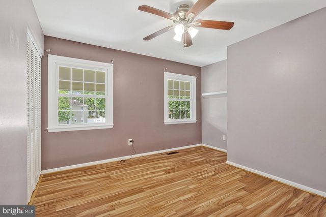 1107 TREESIDE LN, Herndon, VA 20170