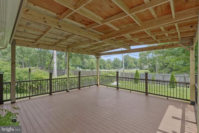 1107 TREESIDE LN, Herndon, VA 20170