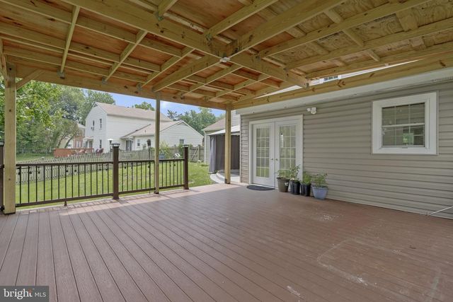 1107 TREESIDE LN, Herndon, VA 20170