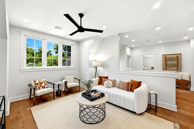 2212 Canterbury ST 1, Austin, TX 78702
