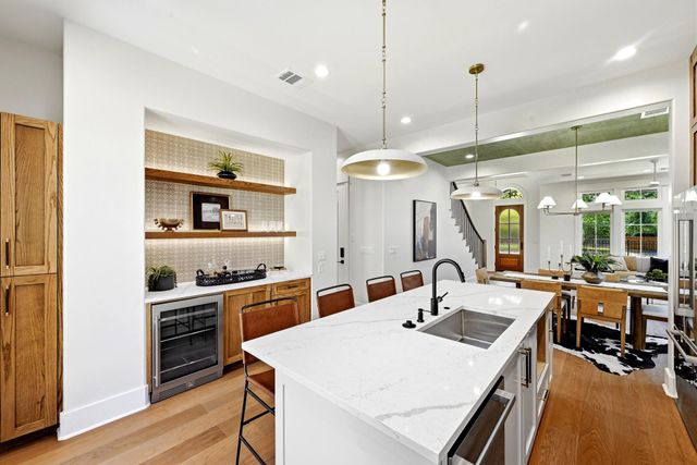 2212 Canterbury ST 1, Austin, TX 78702