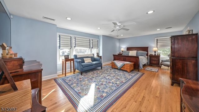 47 Colfax Dr, Pequannock Twp., NJ 07440