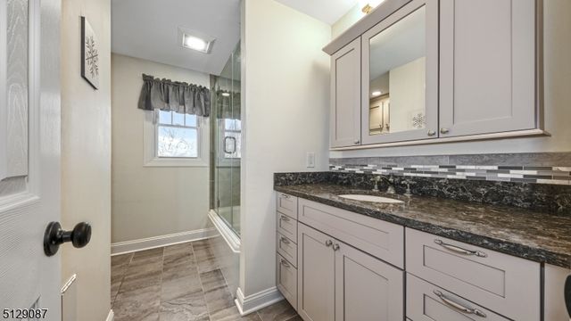 47 Colfax Dr, Pequannock Twp., NJ 07440