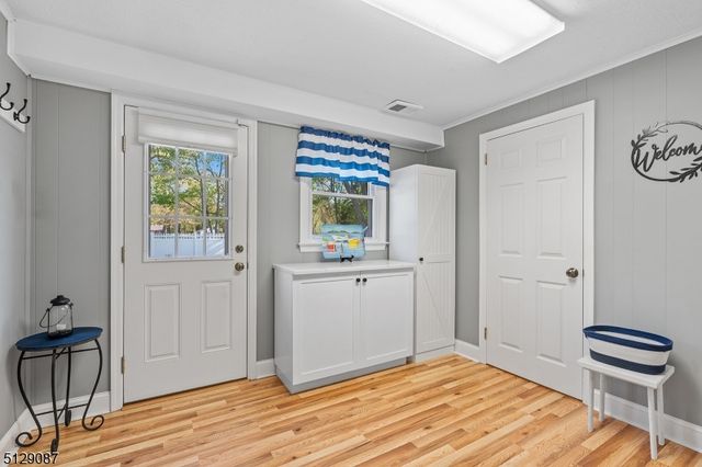 47 Colfax Dr, Pequannock Twp., NJ 07440