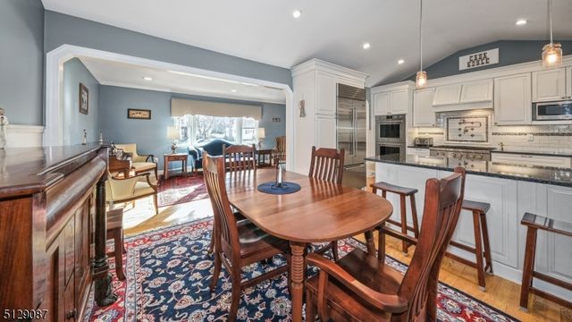 47 Colfax Dr, Pequannock Twp., NJ 07440