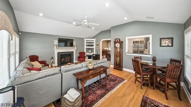 47 Colfax Dr, Pequannock Twp., NJ 07440